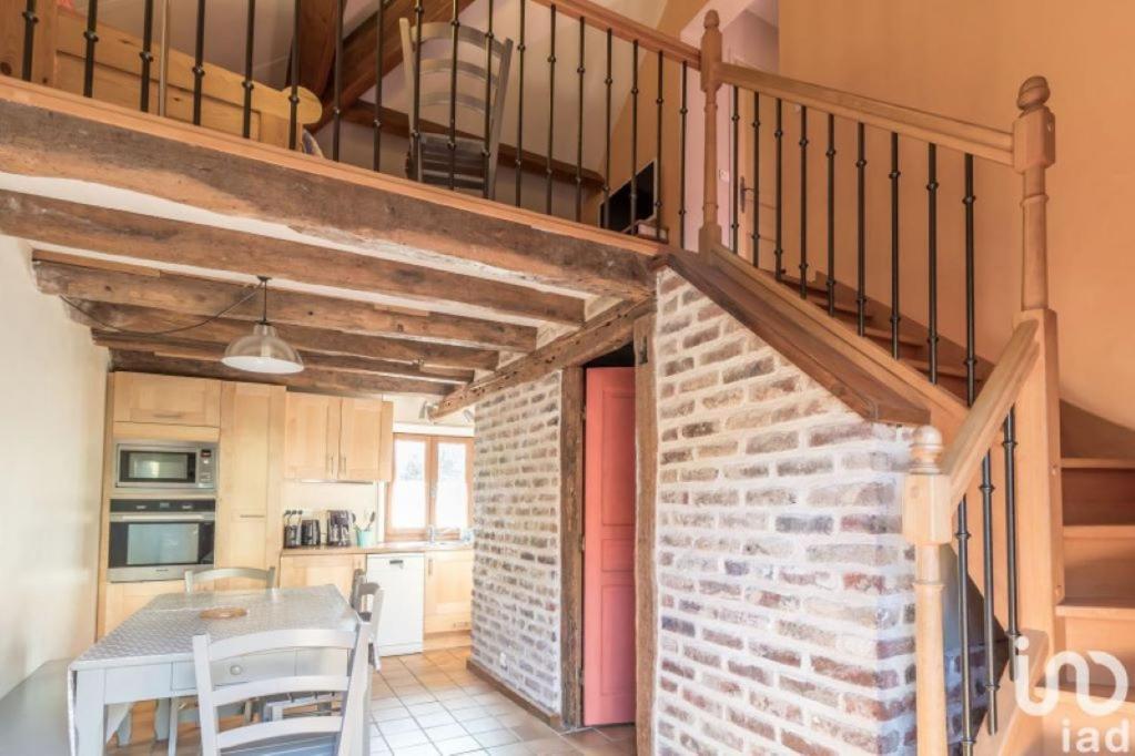 Les Pins - Maison Avec Parking Ferme Et Jardin Commun Au Calme Saint-Prix  Zewnętrze zdjęcie